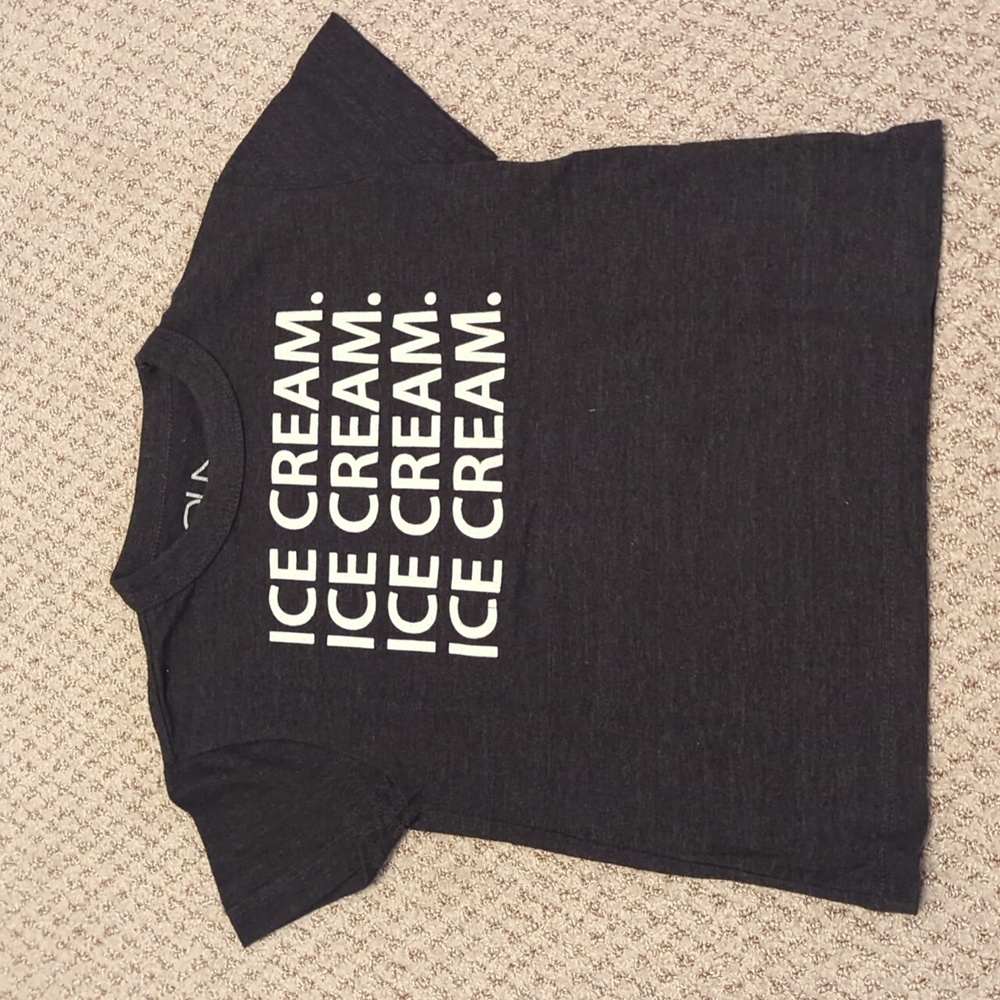 Unisex kids chaser t shirt size 5t